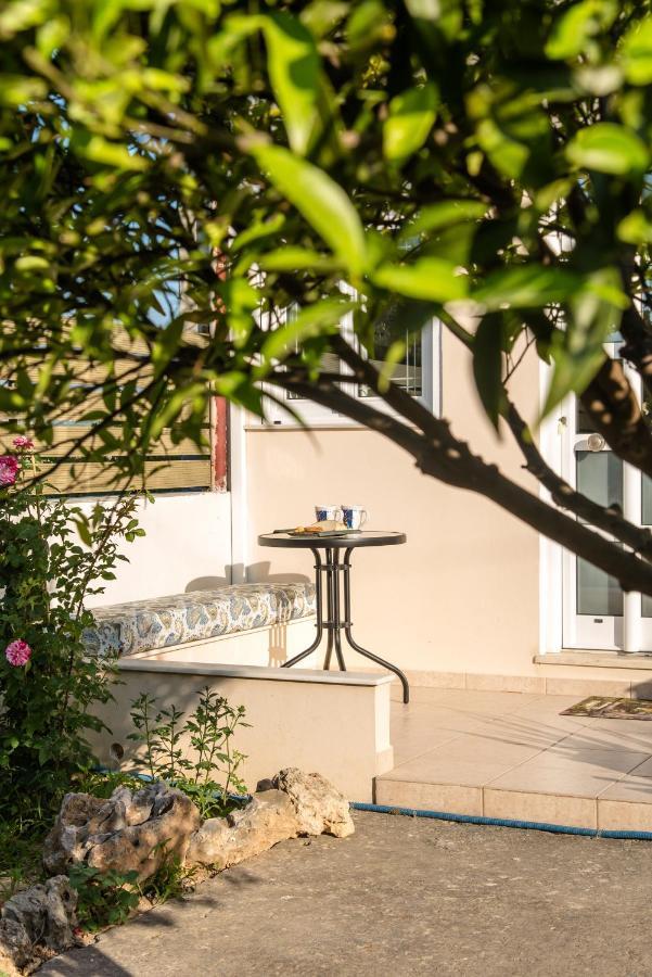 Studio Flower Skalanion Exterior foto